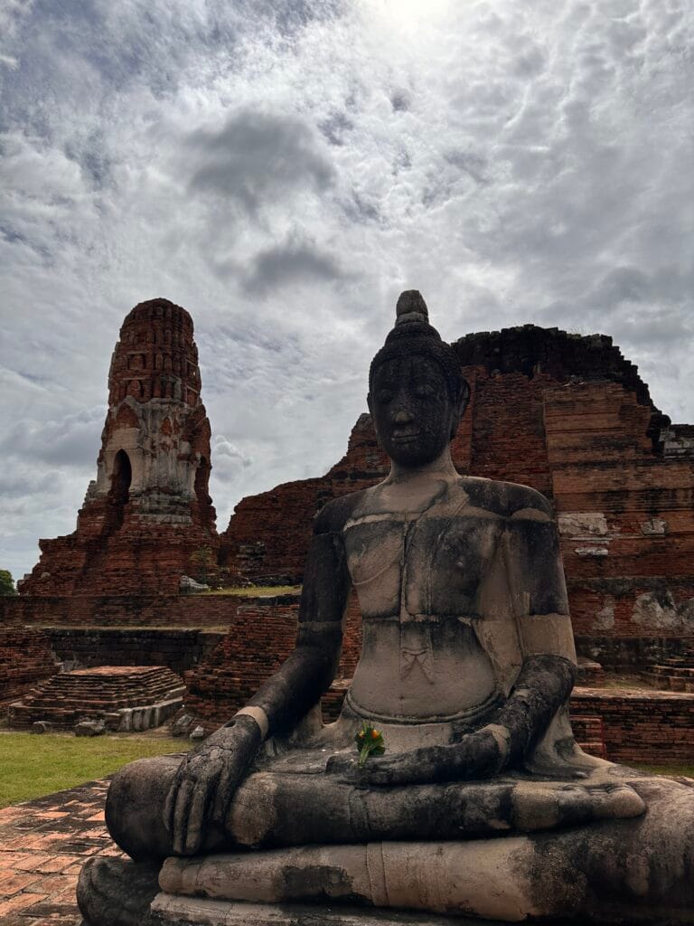 Love It: Wat Maha That - Ayutthaya - Awesome Adventure 12