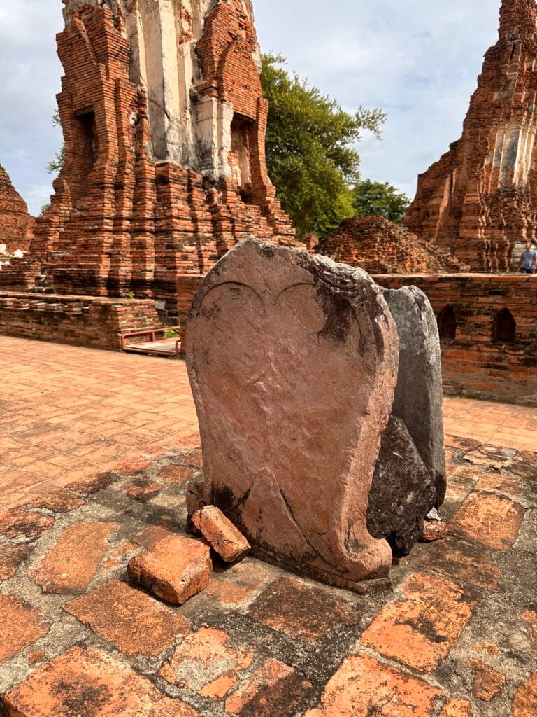 Love It: Wat Maha That - Ayutthaya - Awesome Adventure 8 Wat Maha That Bai Sima S